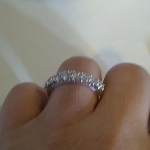 Very gorgeous diamond band not sure of metal or di